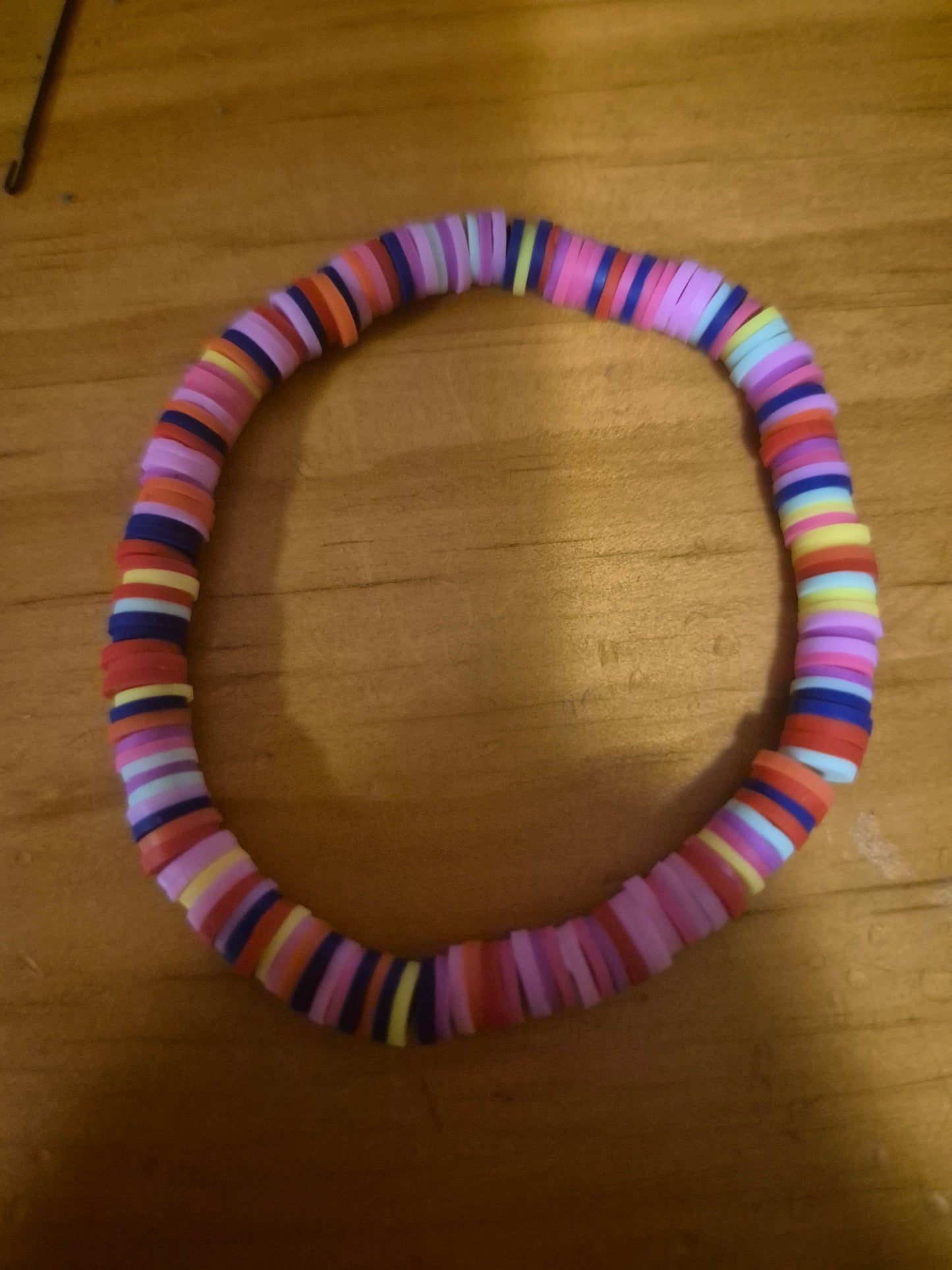 Girl colour breaclet